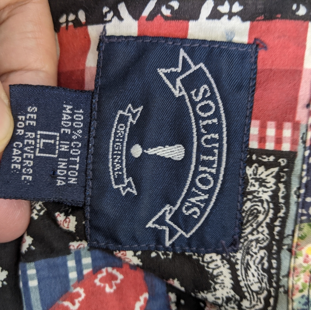 Vintage Solutions ! Button Down Shirt.          3 - Picture 3 of 3